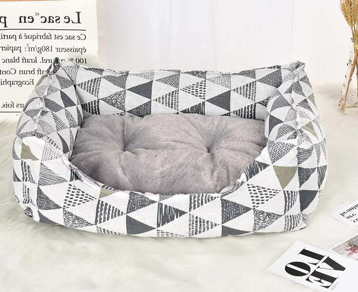 Warm Pet Bed for Dogs and Cats - Autumn/Winter Design